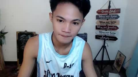 asian_lover05 online show from October 12, 5:51 pm