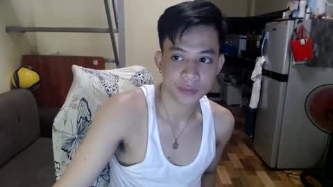 asiandreamboyx online show from March 6, 8:19 am