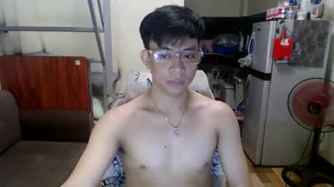 asiandreamboyx online show from February 2, 6:04 am