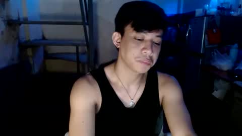 asiandreamboyx online show from January 13, 4:39 am