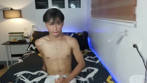 asianfuckertwink online show from March 11, 11:39 am