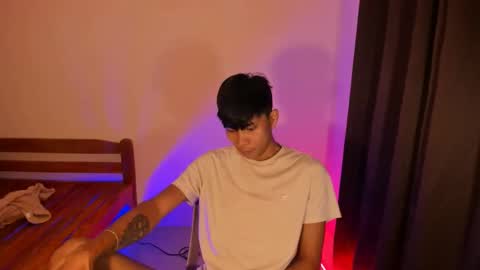 mark online show from April 2, 7:33 pm