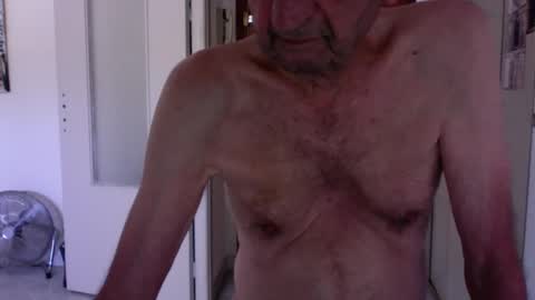 auguste688483 online show from May 27, 8:22 am