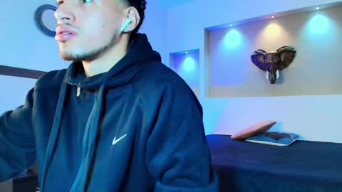 AUSTIN  online show from January 5, 2:49 am