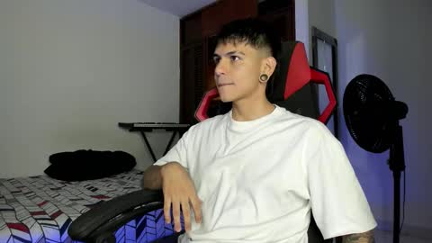 Austin online show from December 22, 7:33 pm