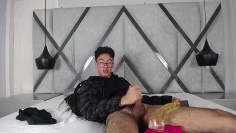 austinreeds online show from October 1, 3:49 pm