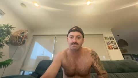 austintoner85 online show from August 10, 12:16 am