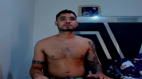 AustinTorres  online show from December 4, 3:04 am