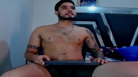 AustinTorres  online show from December 18, 3:04 am