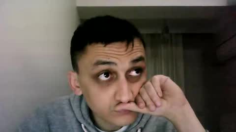 awesenheit online show from February 2, 1:08 pm