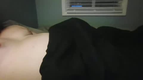 Snapshot of awhiteguy69 chatting on December 27, 12:39 am Miller online show from December 27, 12:39 am