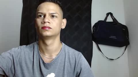 Snapshot of axcel_boy chatting on October 15, 12:02 pm axcel online show from October 15, 12:02 pm