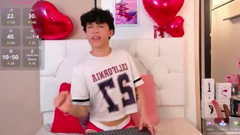 Axel Evanss online show from March 4, 1:18 pm