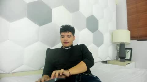 Axel Forte online show from April 15, 1:33 pm