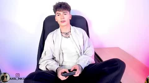 Axel online show from February 27, 3:40 am