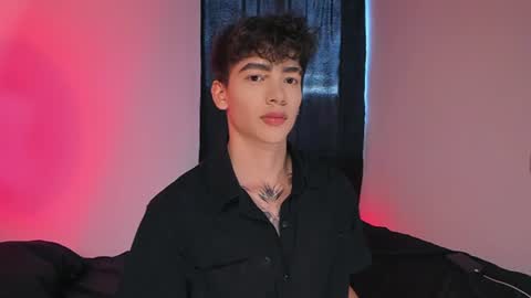 Axel online show from June 14, 10:45 pm