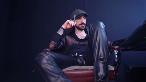 AxelColton online show from October 24, 10:39 am