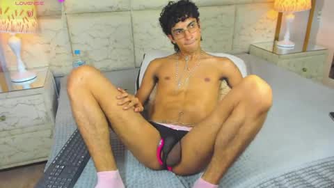 AxelRushh online show from August 6, 9:21 pm