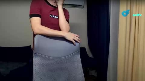 Axl online show from February 12, 1:22 am