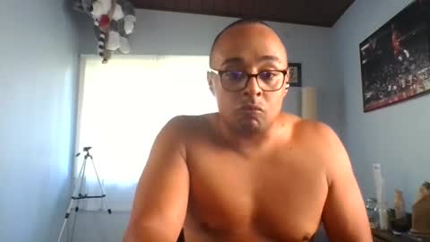 Snapshot of b0urb0n7 chatting on October 23, 6:00 pm Bourbon online show from October 23, 6:00 pm