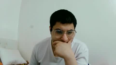 Snapshot of badboixx chatting on March 7, 12:37 am badboixx online show from March 7, 12:37 am