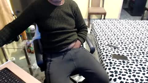 badbulgaro online show from December 3, 4:39 pm