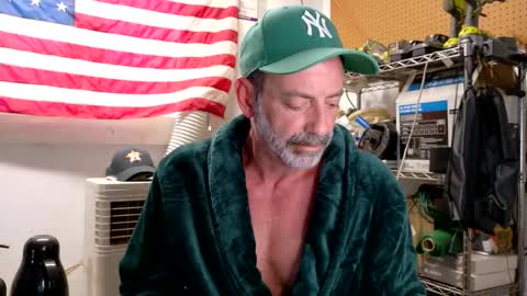 Snapshot of badnightwolf chatting on September 15, 1:34 pm Silver online show from September 15, 1:34 pm