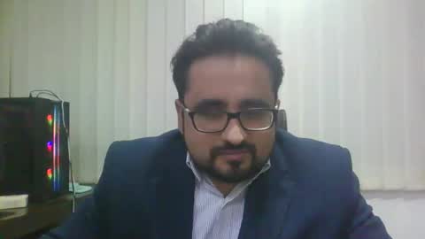 Ballbusting Slave online show from December 18, 5:15 am