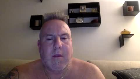 banana5289 online show from February 10, 9:30 pm