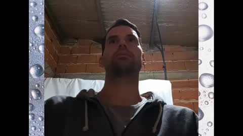 Snapshot of banana_argen_15 chatting on December 8, 1:35 am Ezequiel online show from December 8, 1:35 am