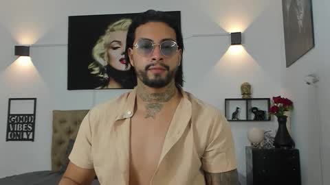 bastian_jones1 online show from September 30, 8:40 am