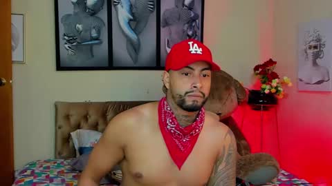 bastian_jones1 online show from February 2, 7:20 am