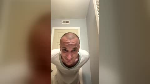 battlewolfxx online show from April 18, 11:37 pm