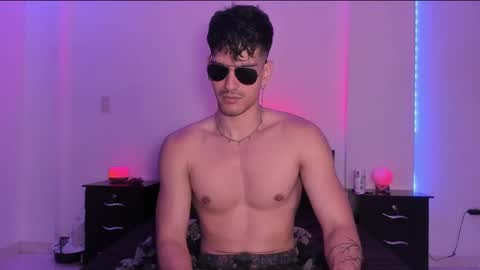 Valentino online show from January 28, 9:19 pm