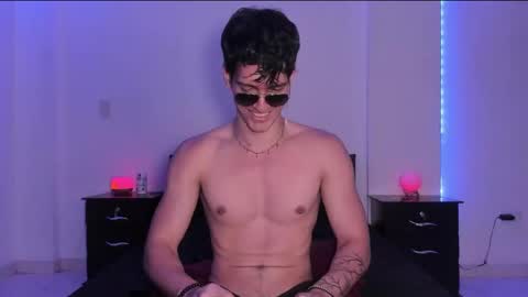 Valentino online show from January 24, 9:26 pm