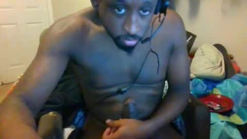 rocker n queen online show from December 18, 1:45 pm