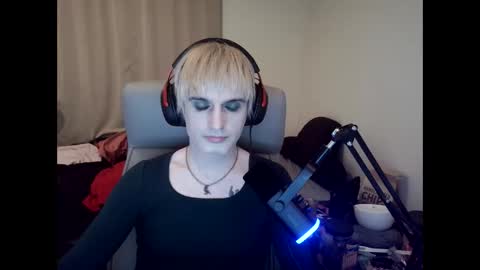 fuckboy86 online show from February 15, 1:45 am