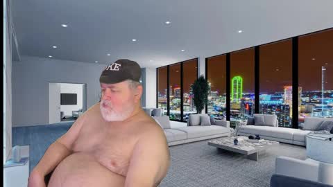 Snapshot of bear4muscle chatting on February 8, 6:33 pm Dookie online show from February 8, 6:33 pm