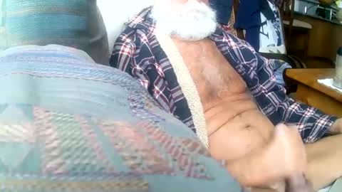 beardbushy online show from February 26, 3:30 pm