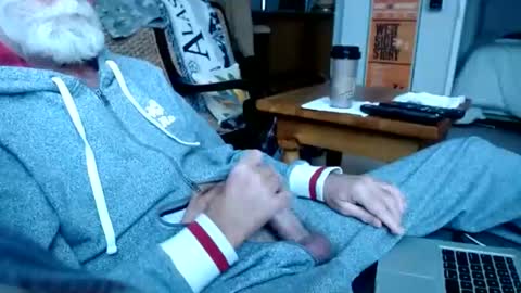 beardbushy online show from December 27, 3:16 pm