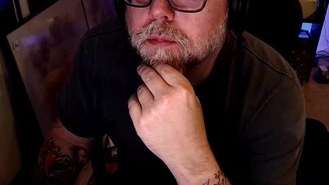 BeardedTrouble online show from November 3, 3:43 am