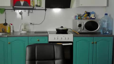 Zeus online show from January 5, 8:00 pm