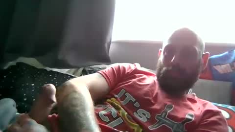 beardednjuicycock online show from April 15, 11:43 am