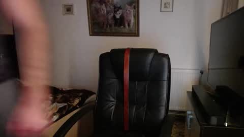 Mia and Jake online show from October 5, 7:18 pm