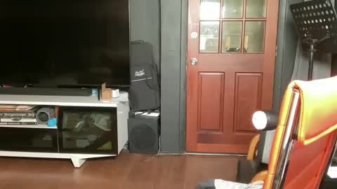 BEAUX MATTHEWS online show from February 8, 2:39 am