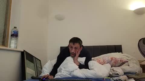 begbestuk online show from November 27, 3:54 am