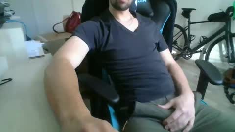 bel7ebite online show from December 28, 9:52 am