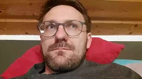 ben00189 online show from October 8, 6:34 pm