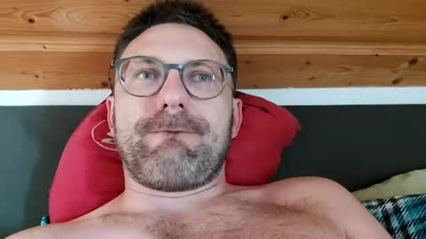 ben00189 online show from July 1, 6:30 pm