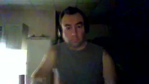 Snapshot of bengi1984 chatting on December 30, 2:20 am Robert 1984 online show from December 30, 2:20 am